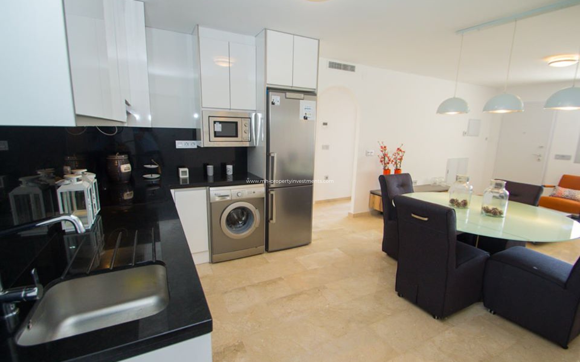 Neubau - penthouse - Res. Las Filipinas