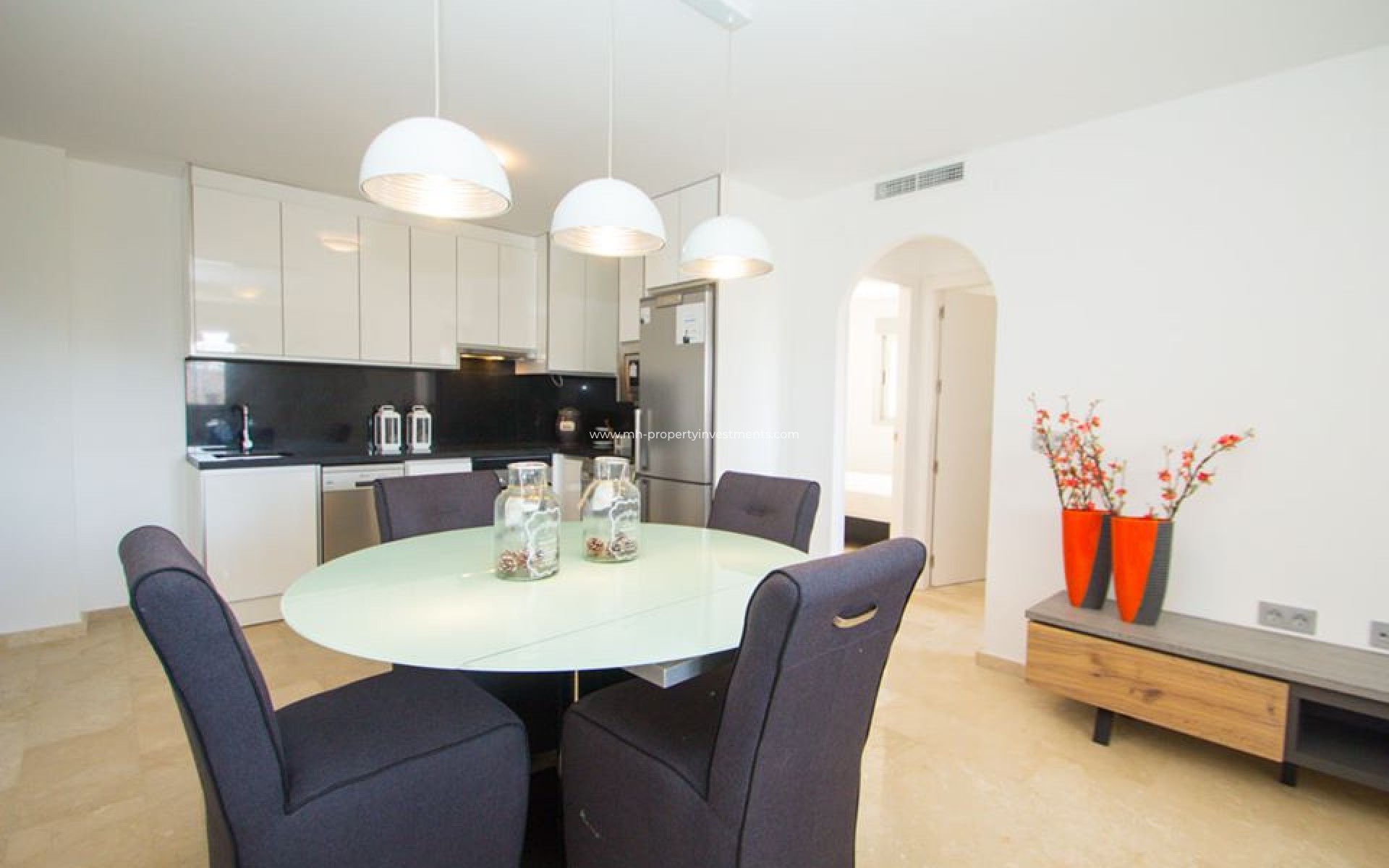 Neubau - penthouse - Res. Las Filipinas