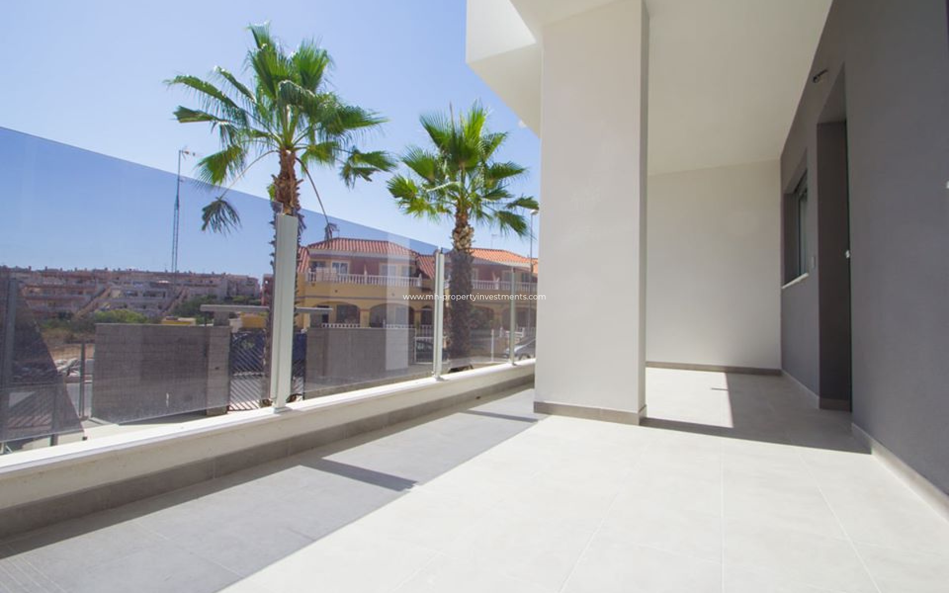 Neubau - penthouse - Res. Las Filipinas