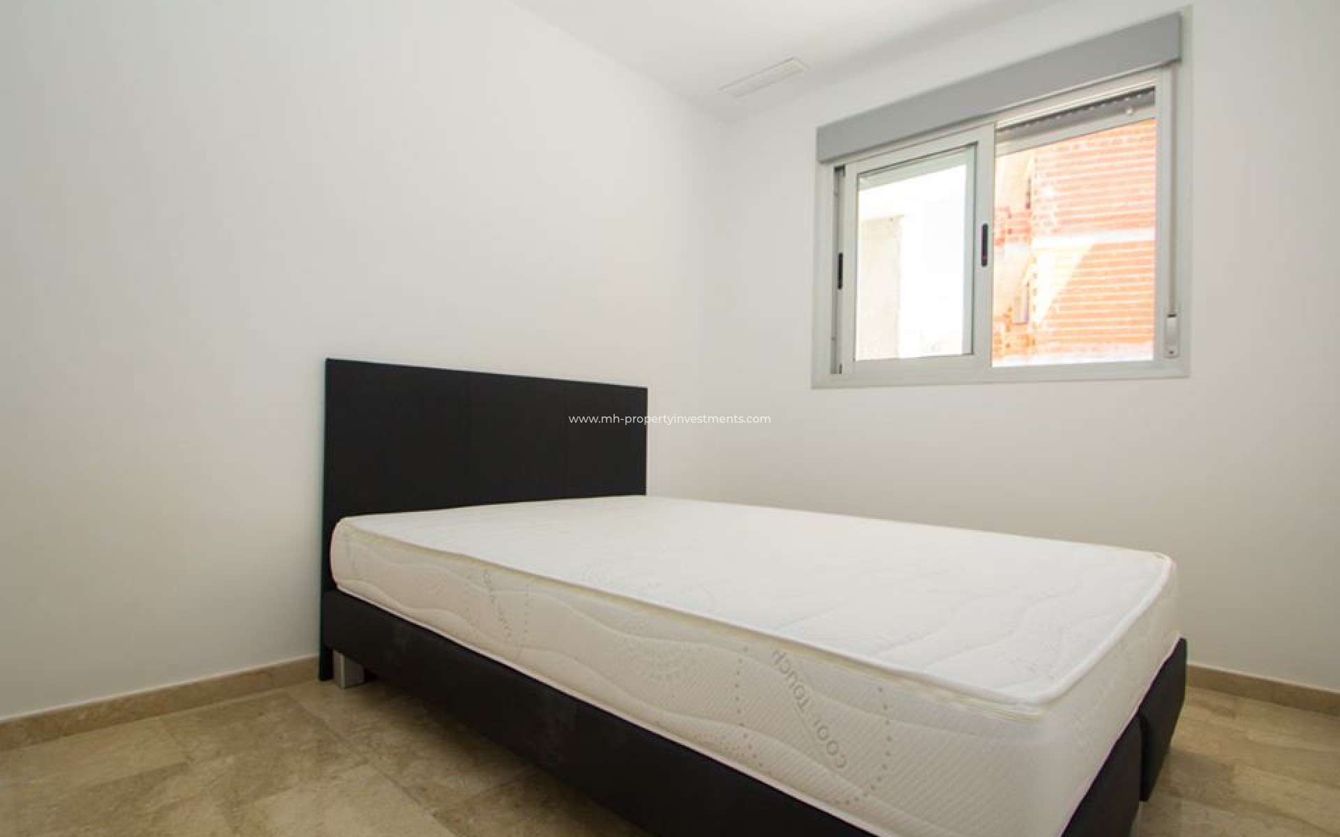 Neubau - penthouse - Res. Las Filipinas