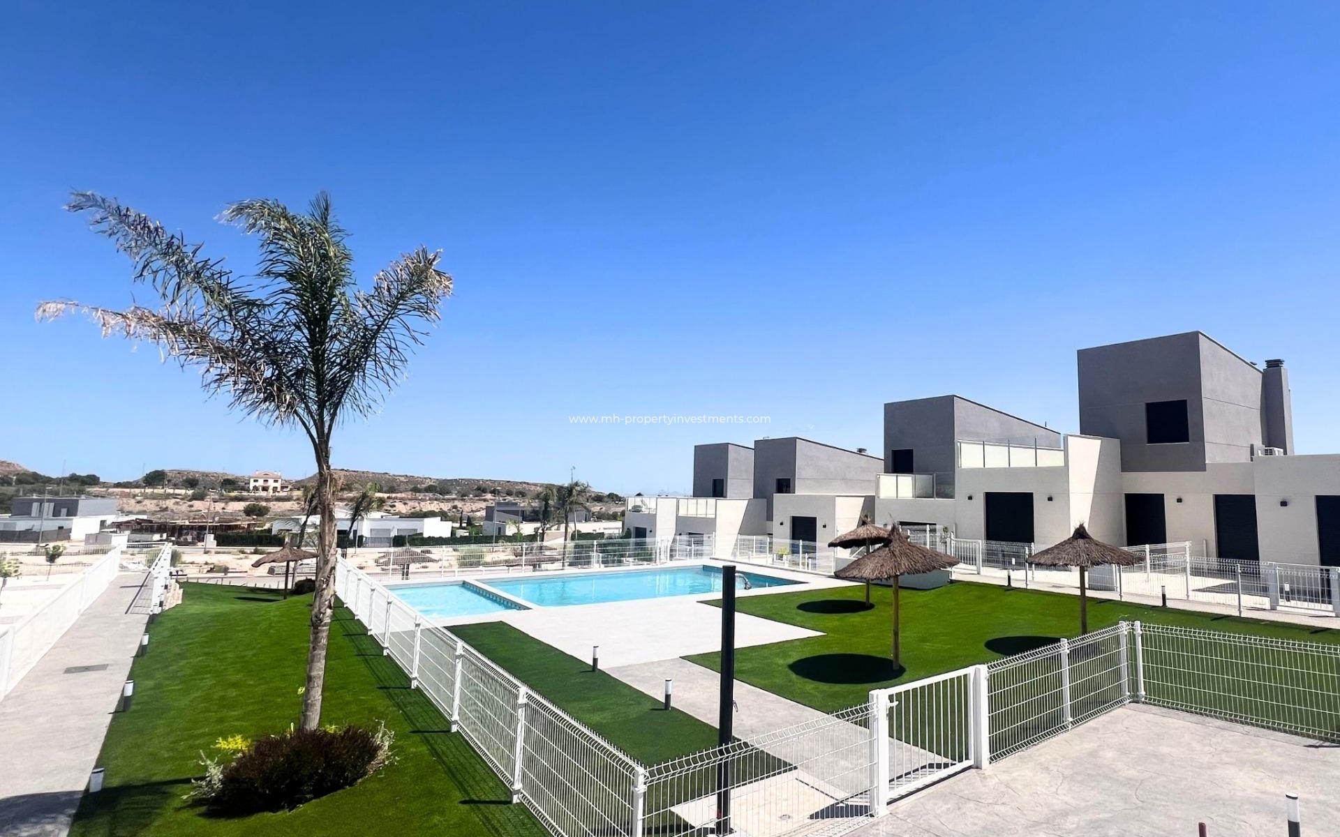 Neubau - Town House - Banos y Mendigo - Altaona Golf