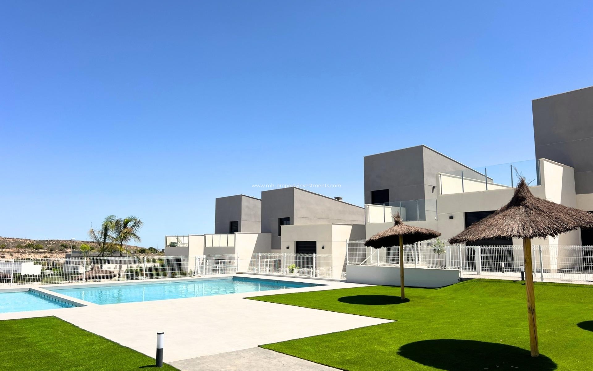 Neubau - Town House - Banos y Mendigo - Altaona Golf