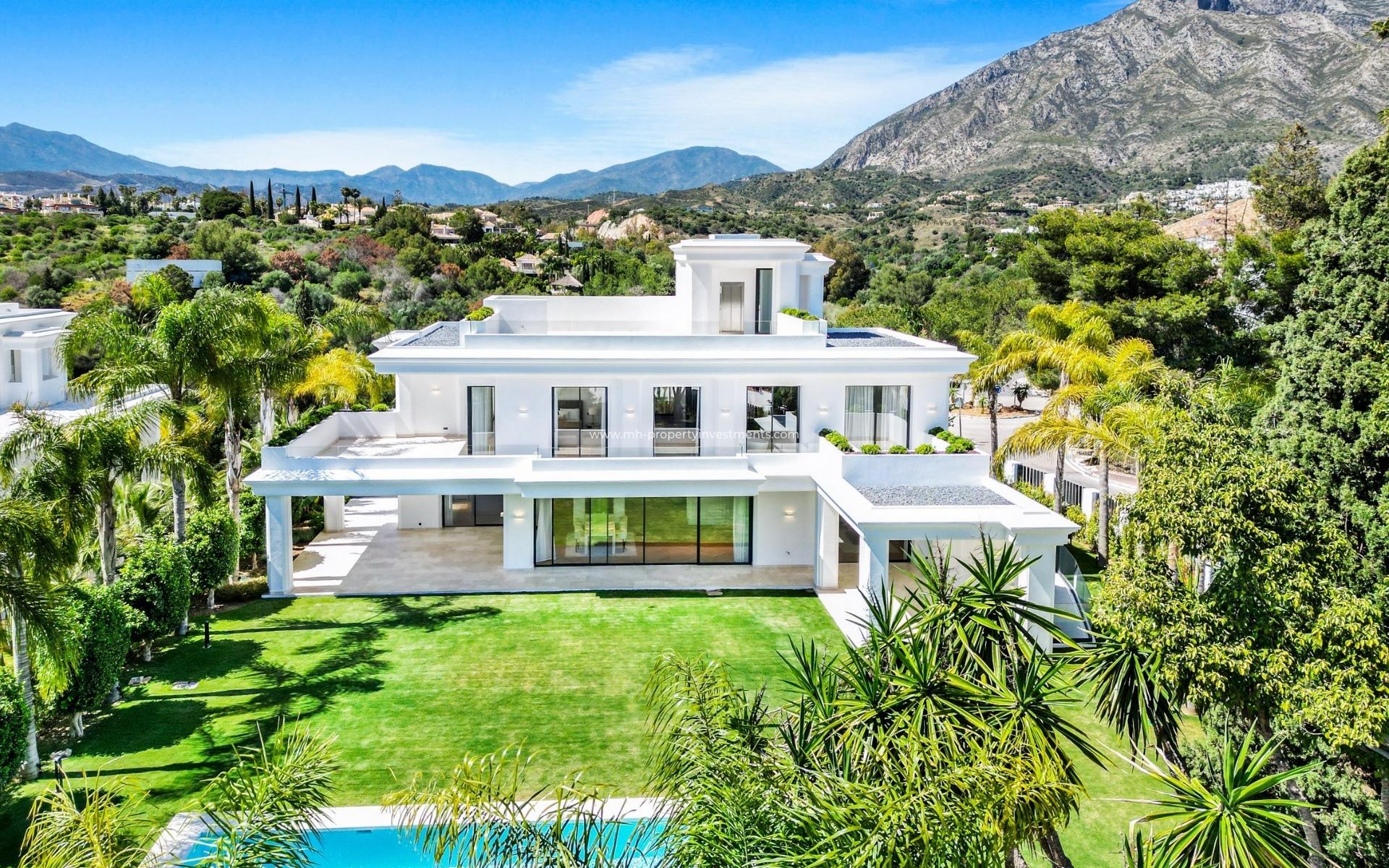 Neubau - Villa - Marbella - Lomas De Marbella Club