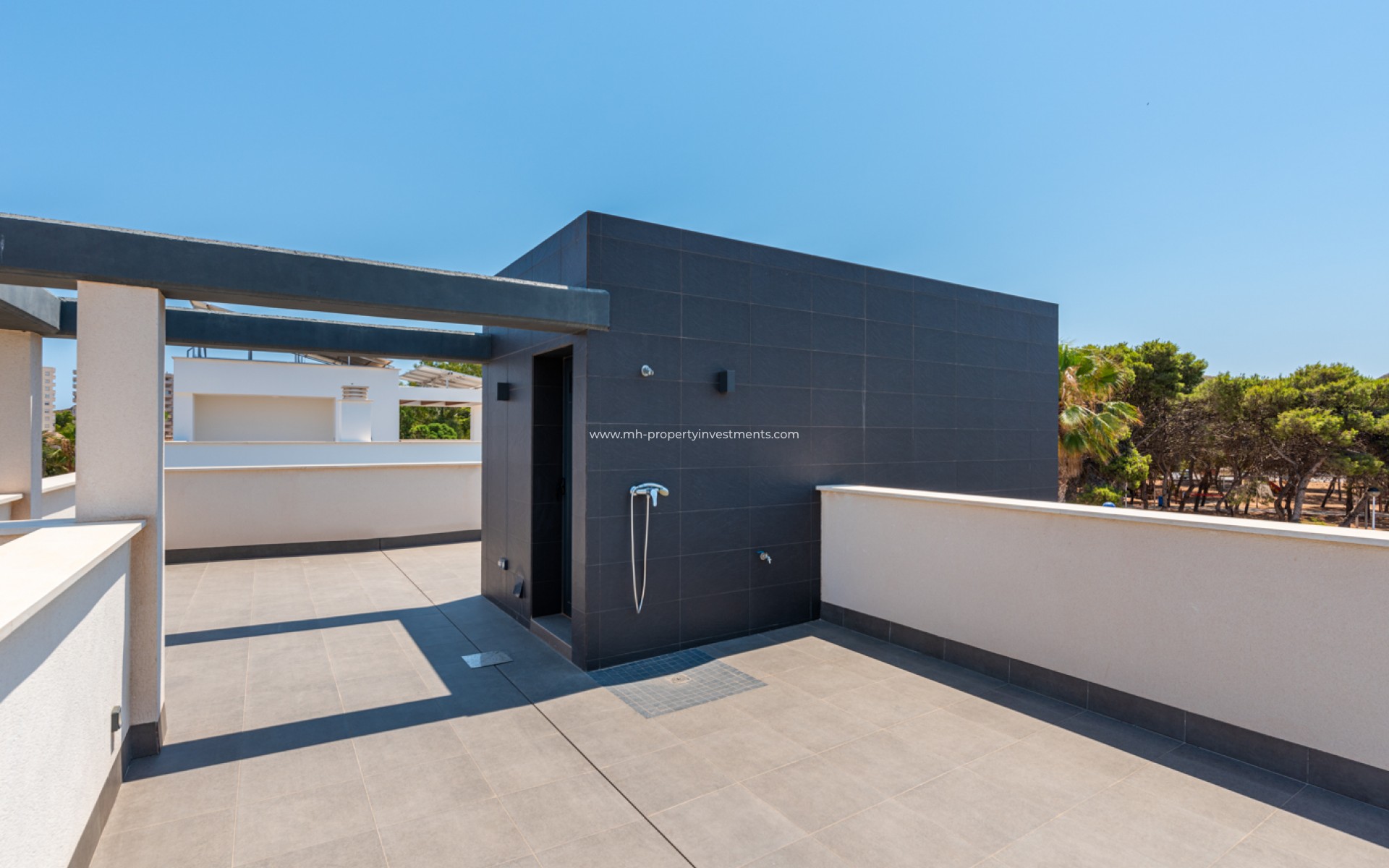 New Build - detached - Playa Paraiso