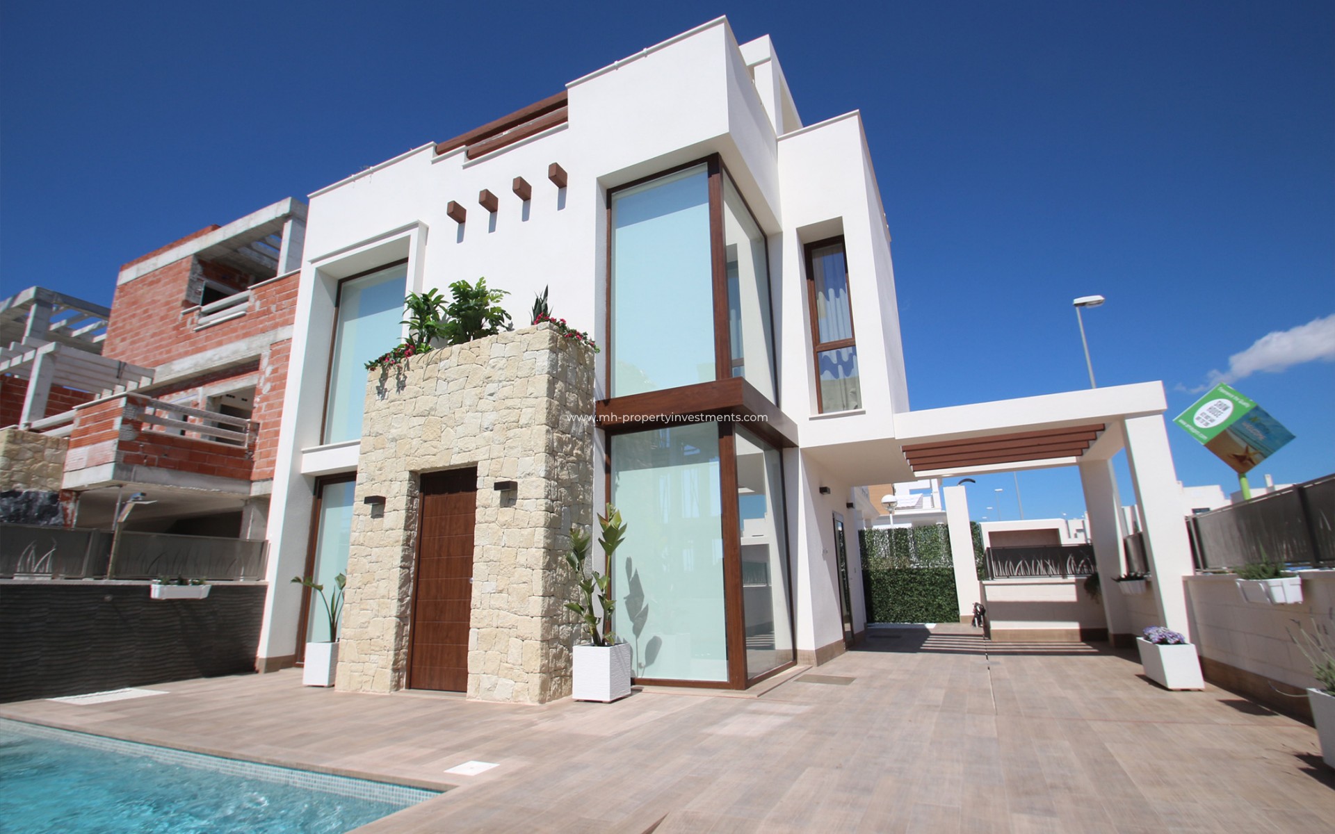 New Build - detached - Playa Paraiso