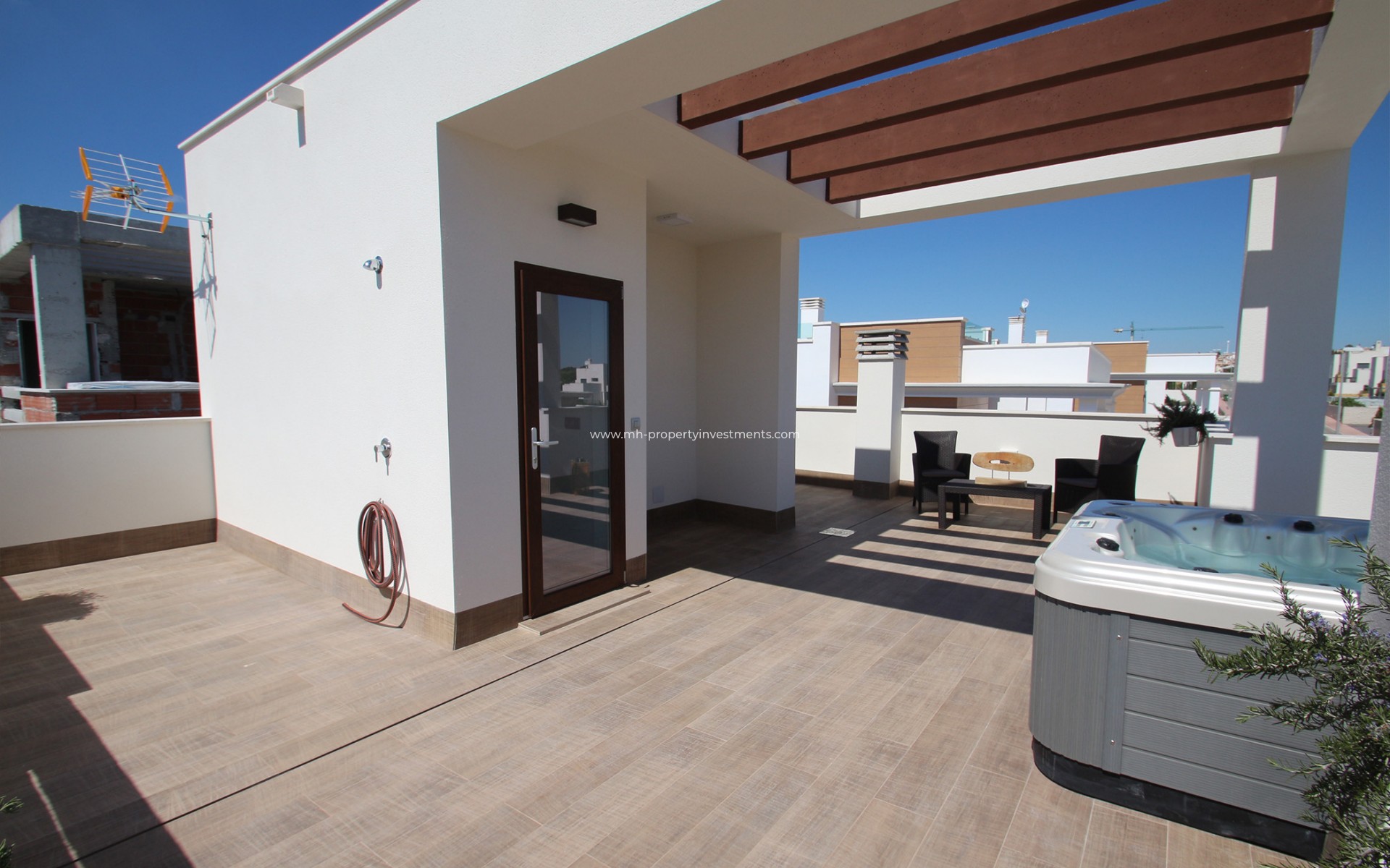 New Build - detached - Playa Paraiso