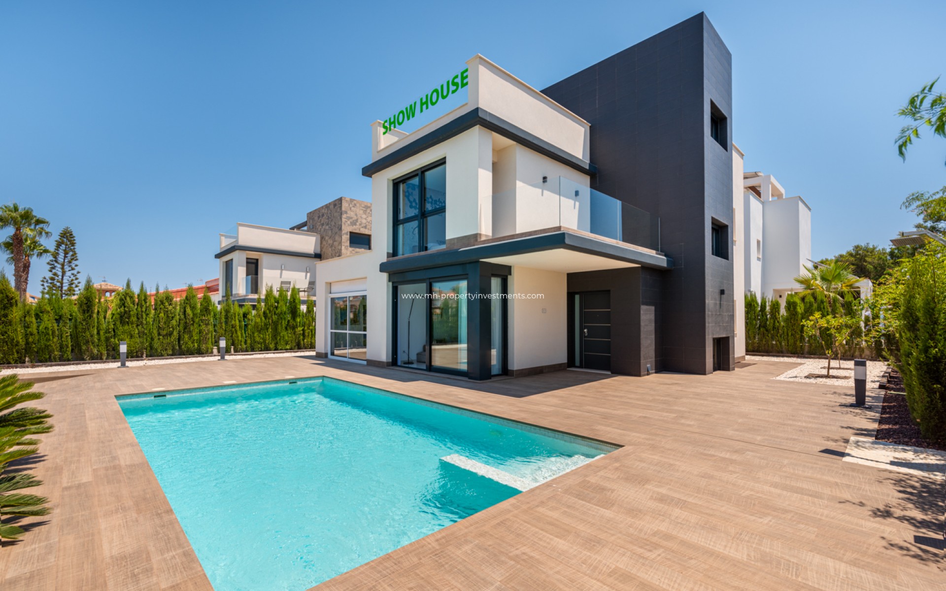 New Build - detached - Playa Paraiso