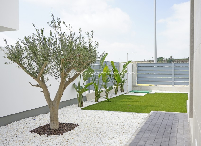 Nouvelle construction - detached - Entrenaranjos