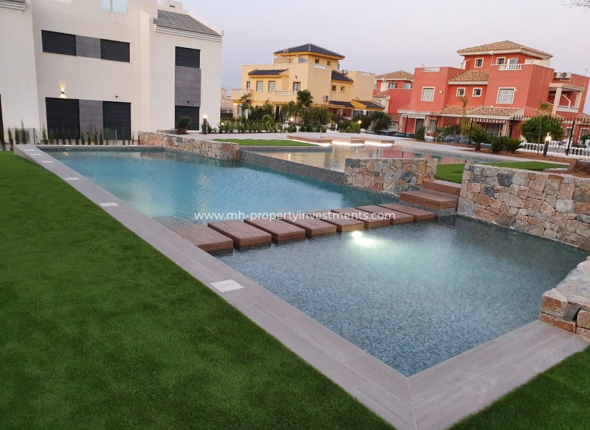 Nouvelle construction - high-bungalow - Torrevieja