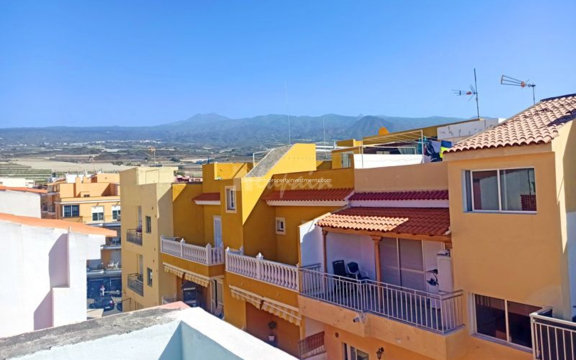 Resale - Apartment - Playa San Juan - Playa San Juan Tenerife