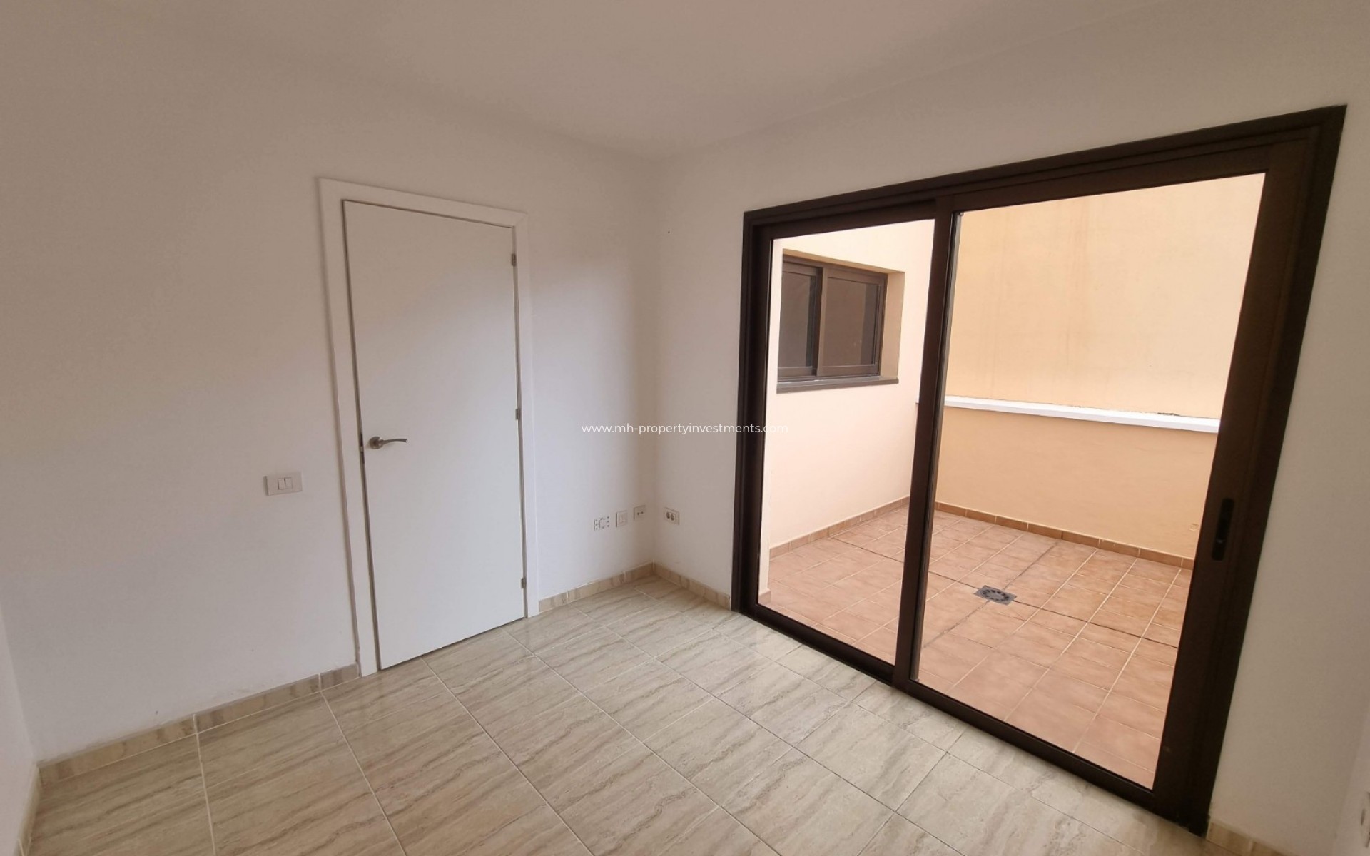 Resale - Apartment - San Isidro - Tenerife