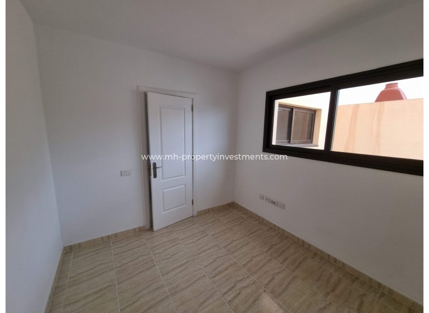 Resale - Apartment - San Isidro - Tenerife