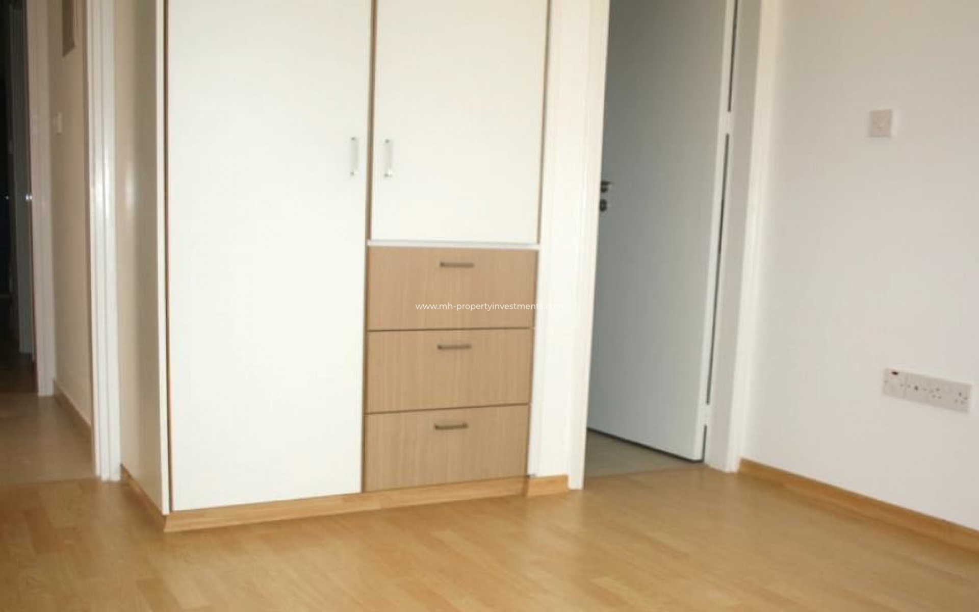 Resale - Townhouse - Prodromi