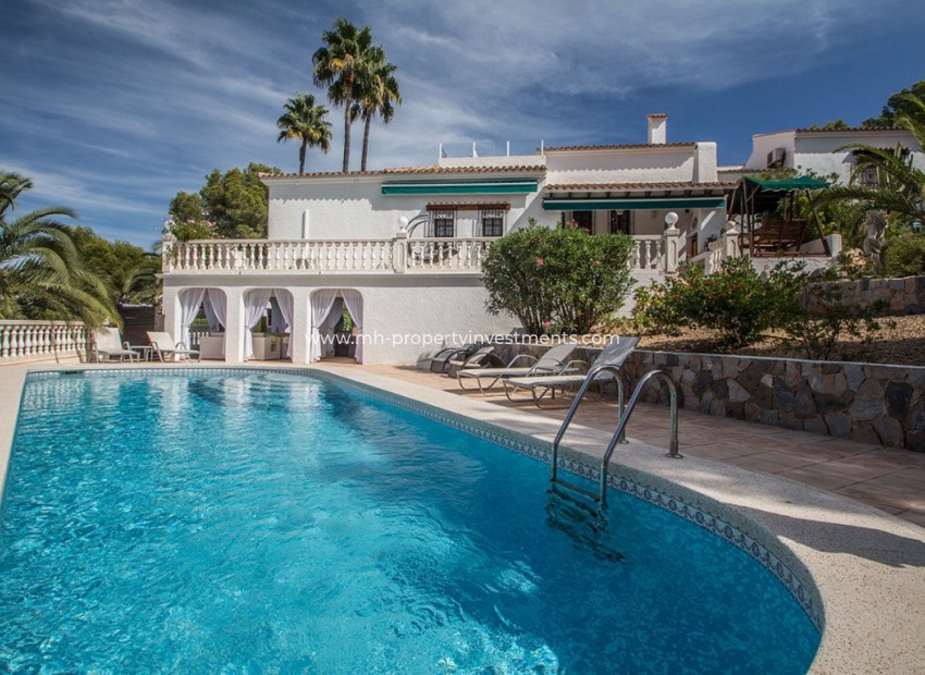 Resale - Villa - Albir