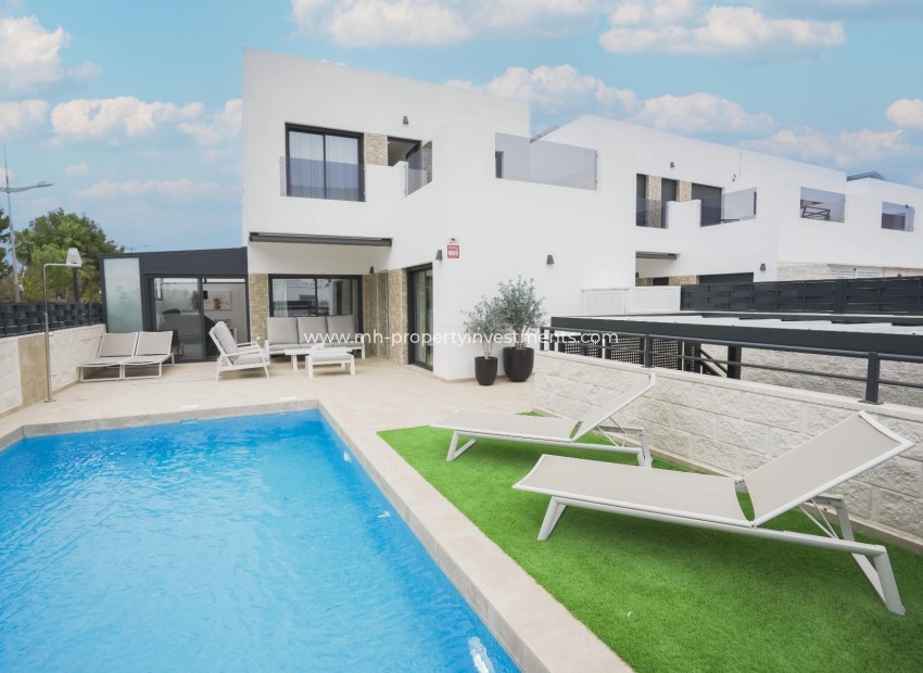 Resale - Villa - Dolores