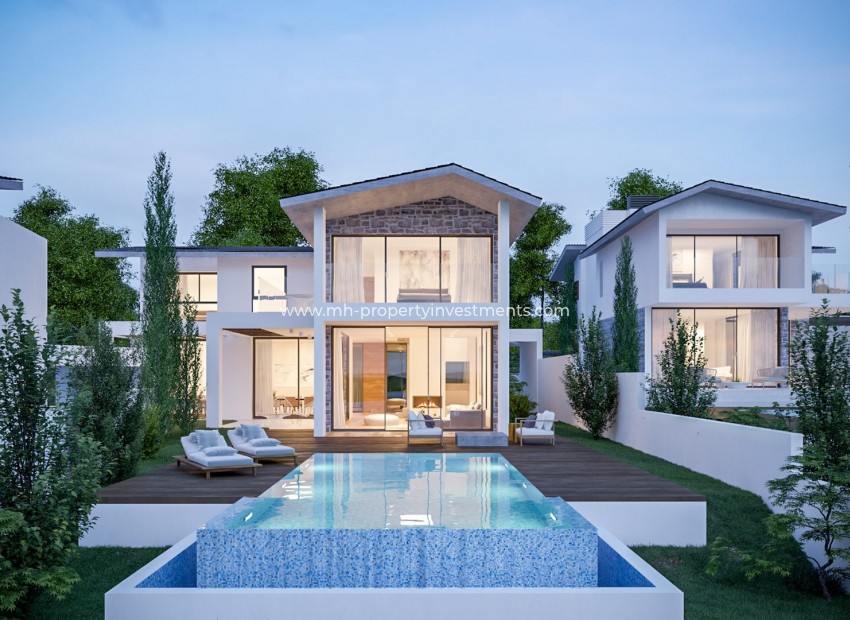 Resale - Villa - Peyia