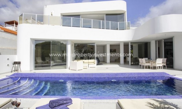 Villa - Resale - La Caleta - La Caleta